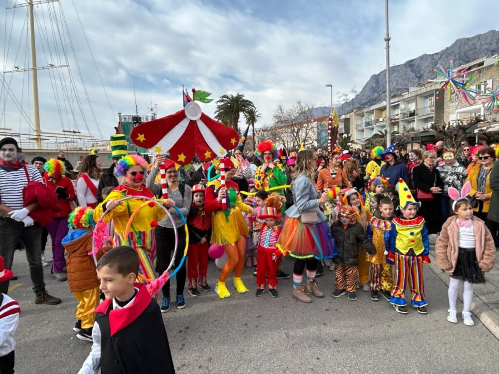 maskare_06-1024x768   maskare_06-1024x768